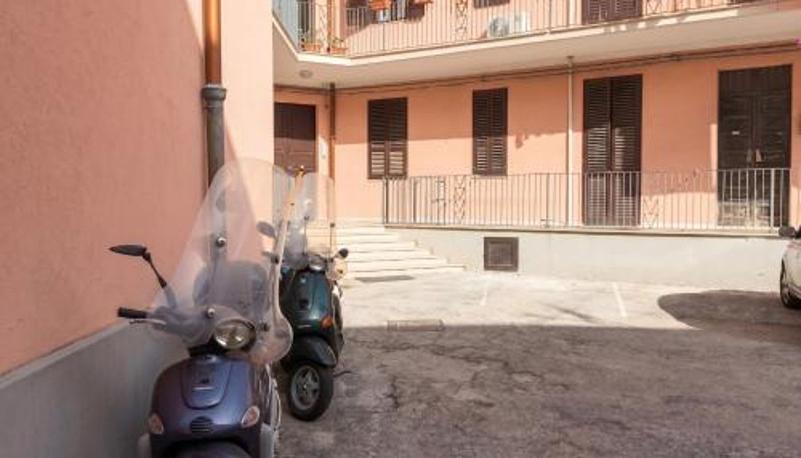 Info - Modern Apartment in Siracusa – 40 sqm with Parking