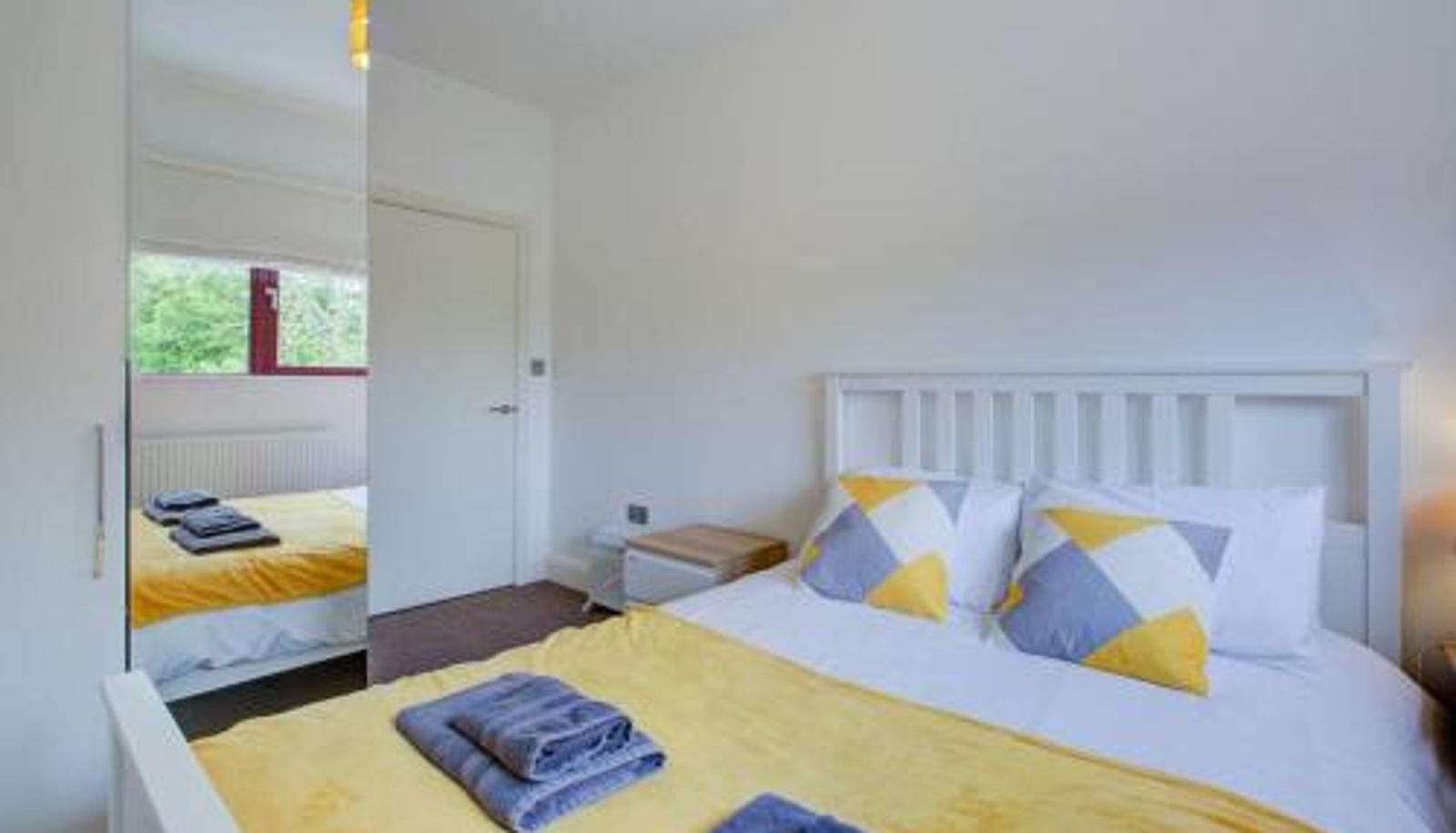 Info - Open Mind Property - City Centre & Free Parking 2 Vehicle