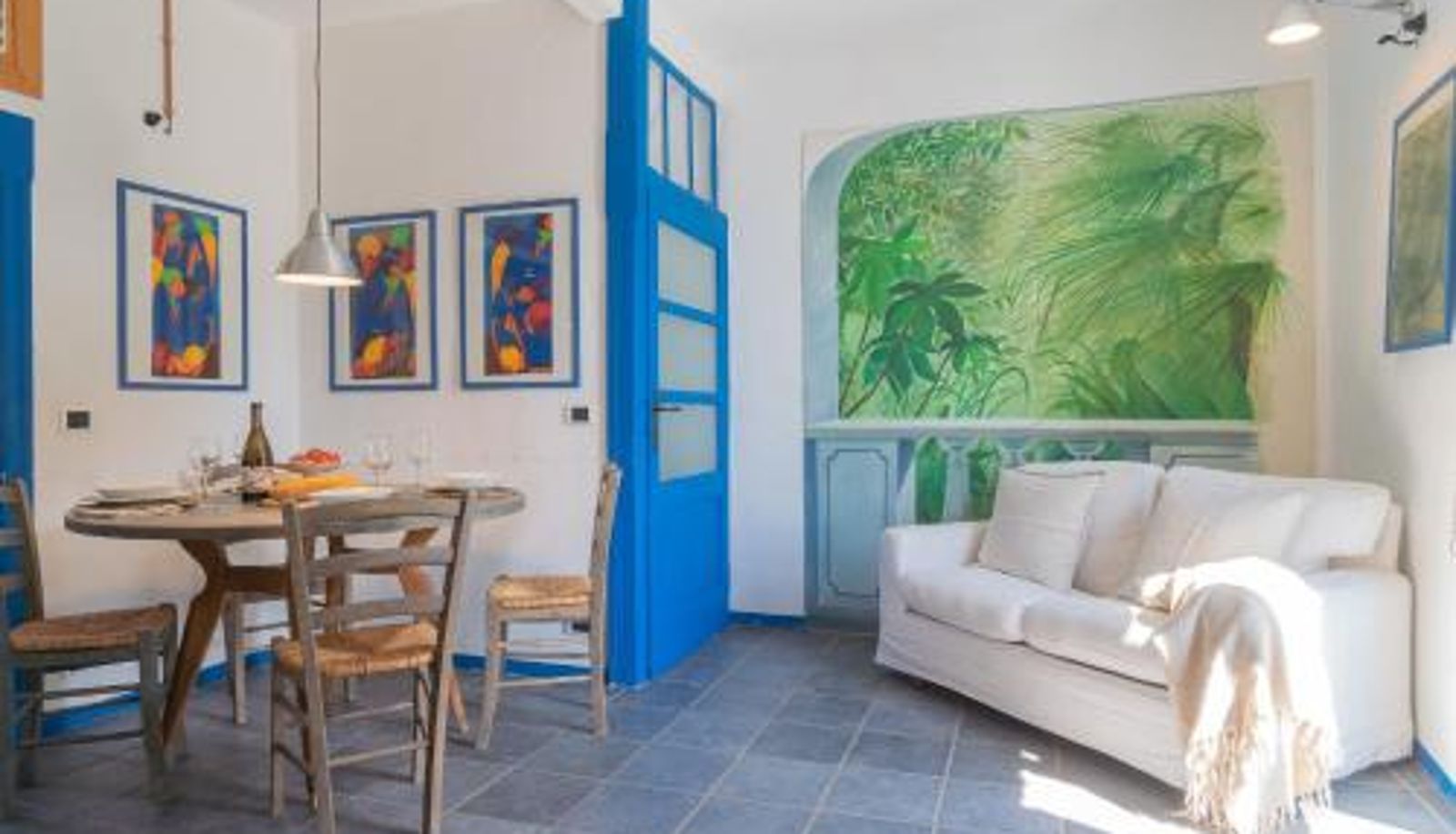 Info - Deriva Apartment on Carenos Beach by Rent All Como