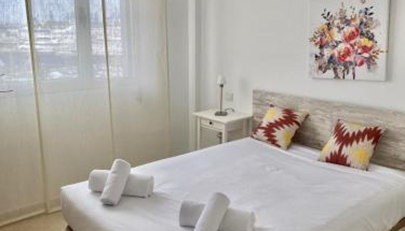 Info - HomeForGuest Apartment next to Las Canteras with FREE Parking