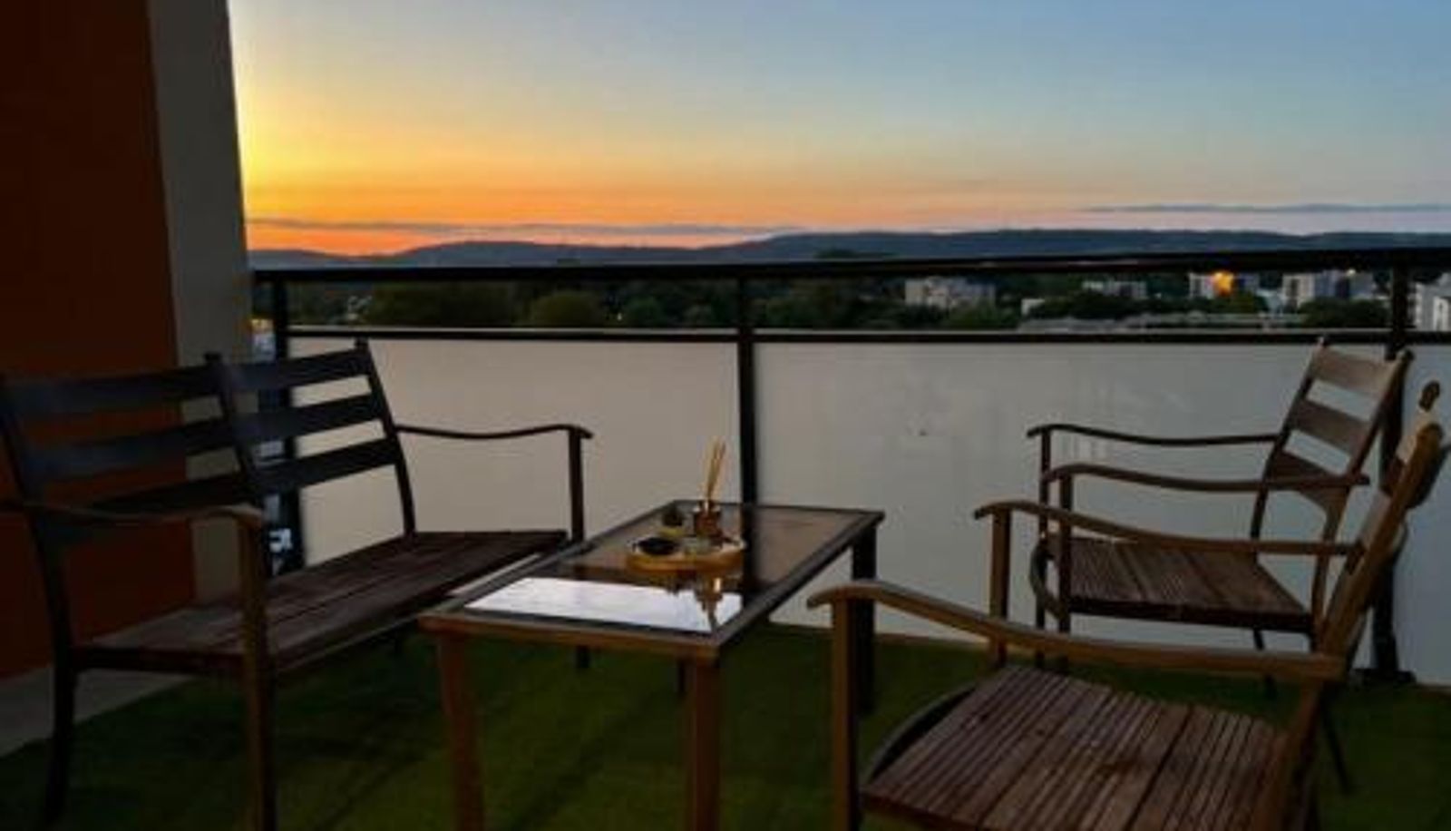 Info - Appartement moderne avec terrasse Vue dégagée