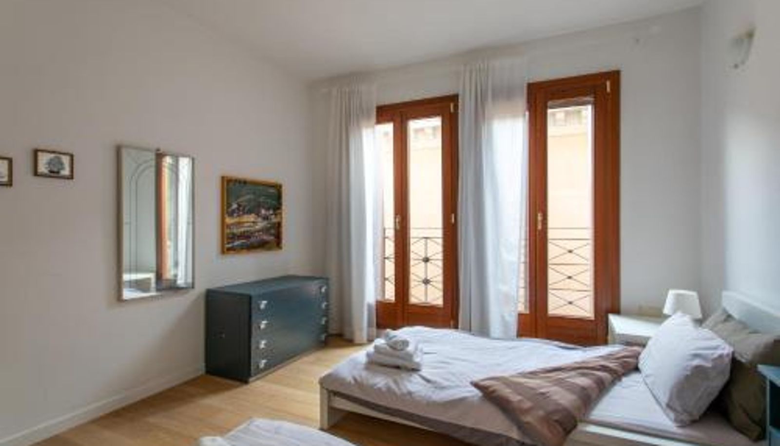 Apartment - 2 minutes walk from the train station Venice Lance with Lift