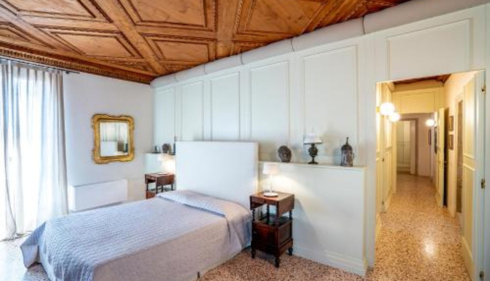 Apartment - Sartor Apartment with Canal View and Private Court