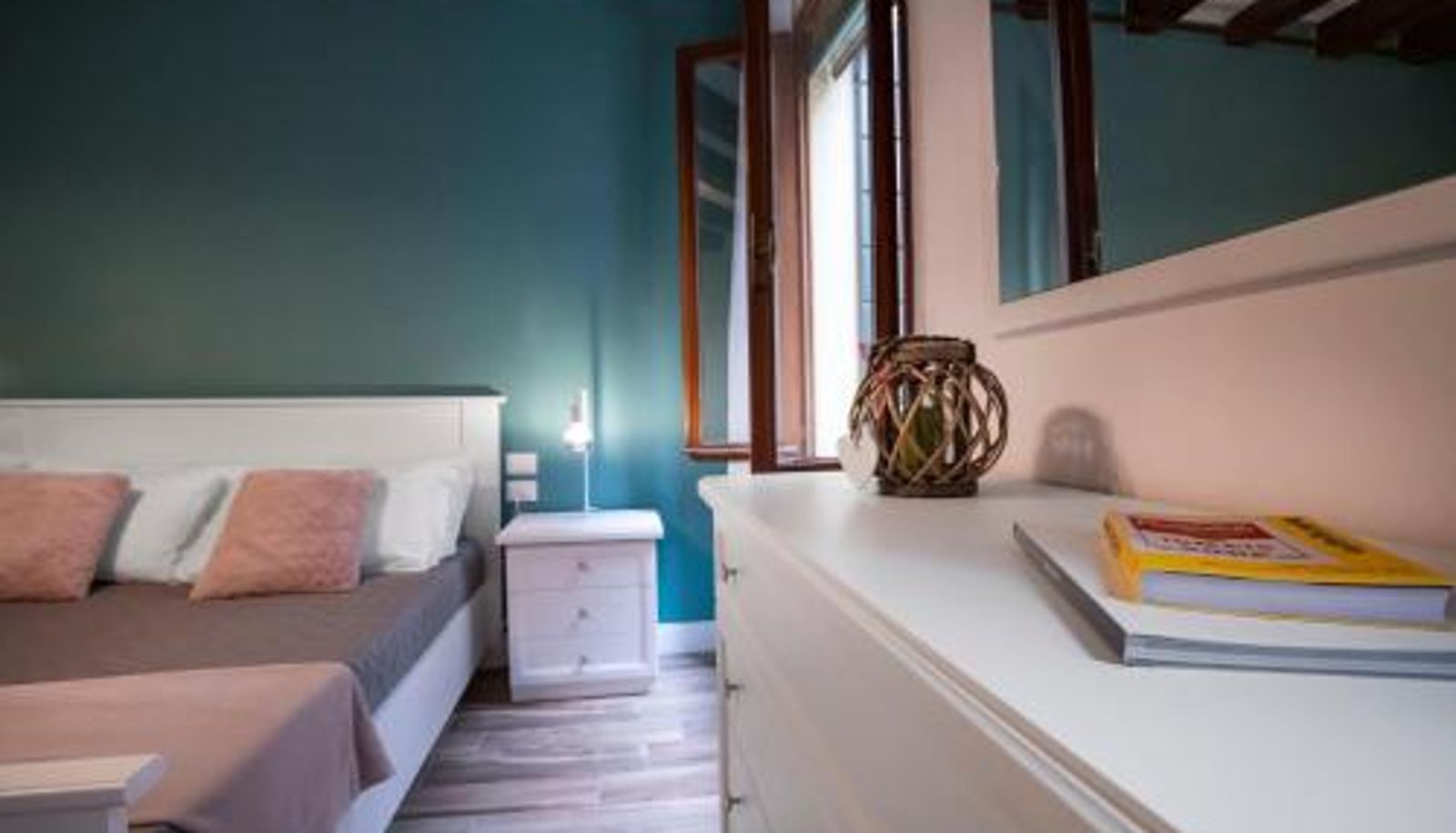 Apartment - Dorsoduro Suite 1241 by Wonderful Italy