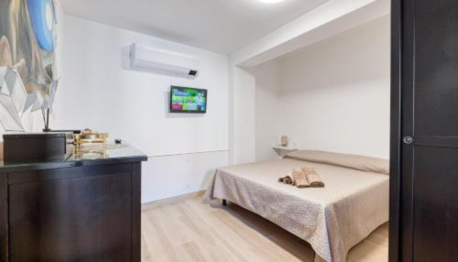 Apartment - Merlo Town Center Apartments