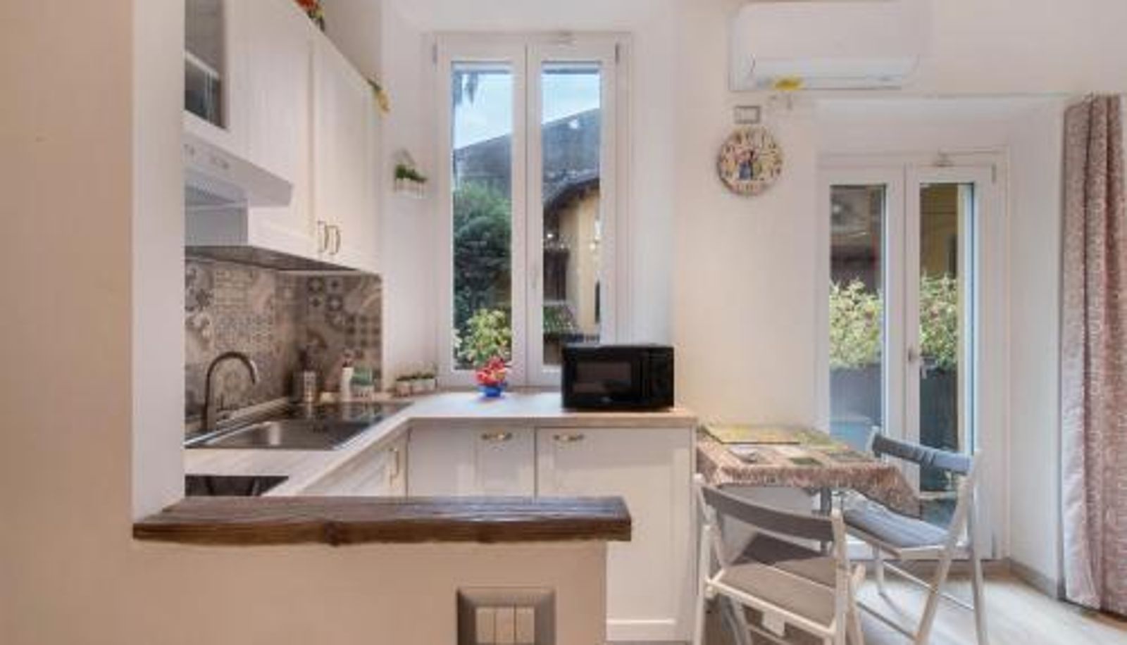 Apartment - Kella's Holiday Home