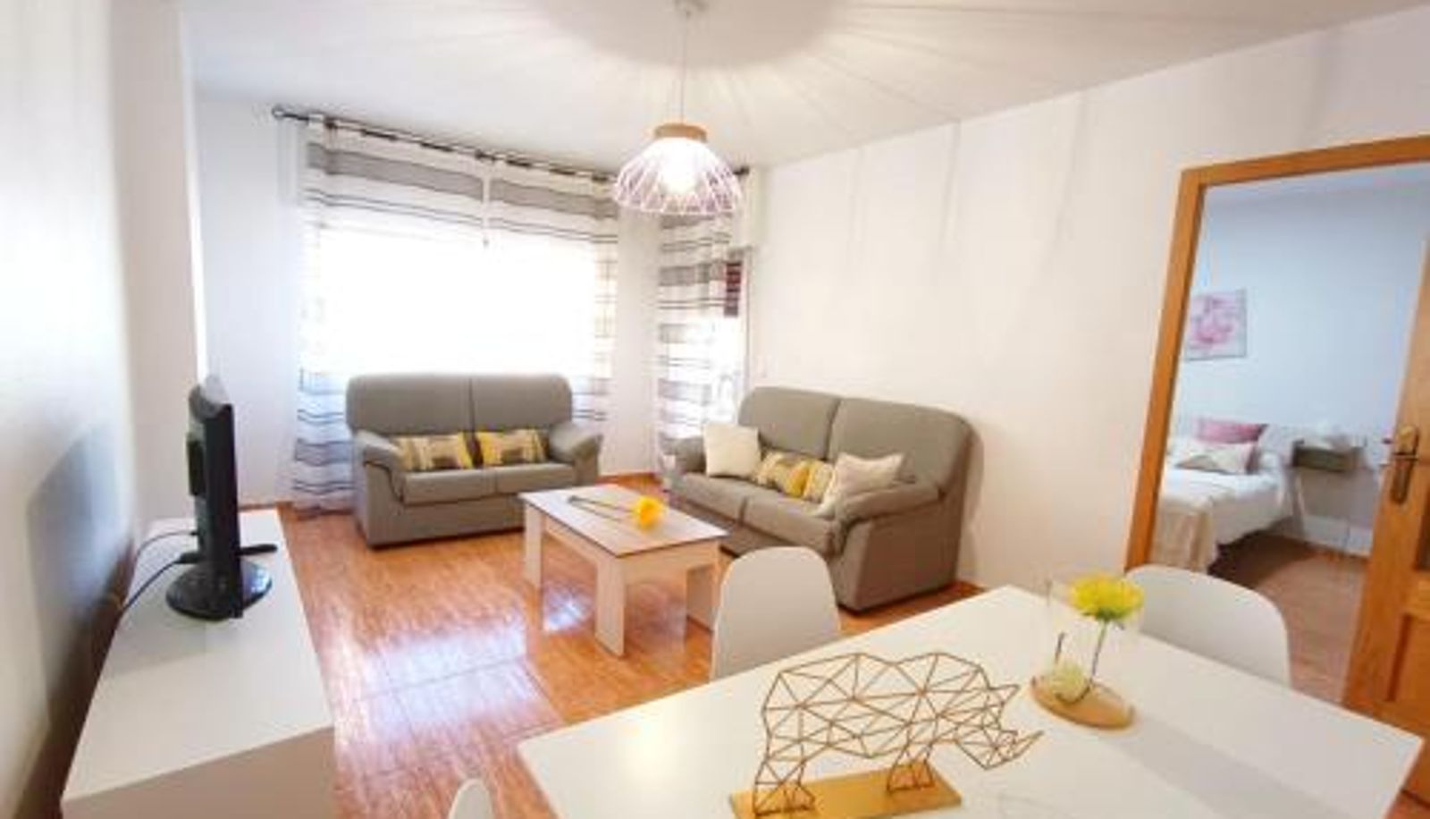 Info - Expoholidays - Summer Apartment