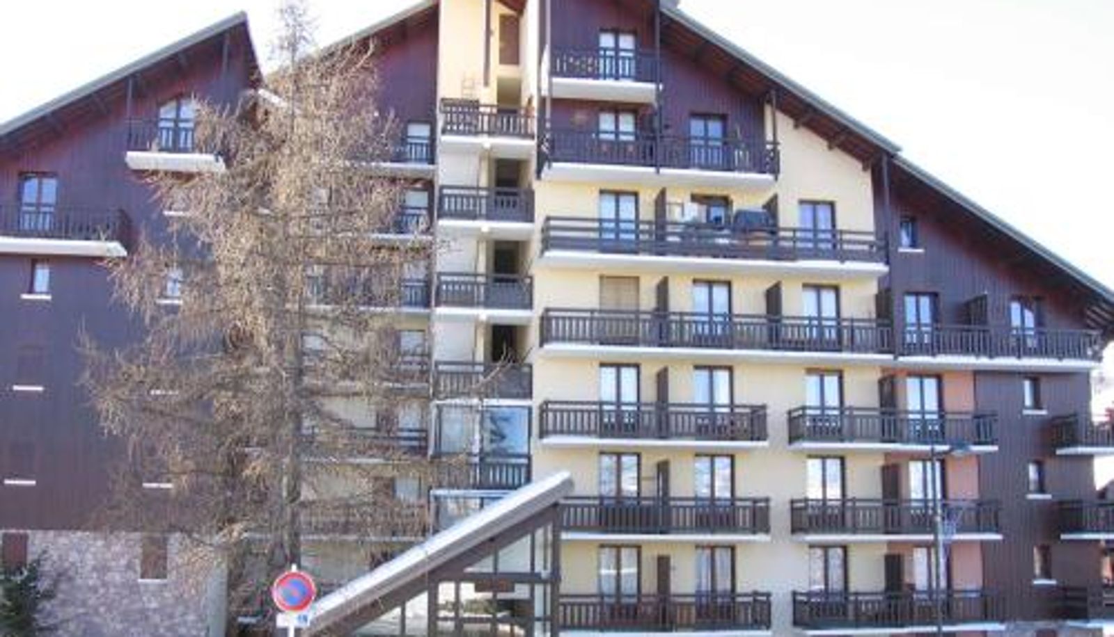 Info - Risoul 1850 - FR-1-330-92  parking  4 pers Studio coin montagne calme