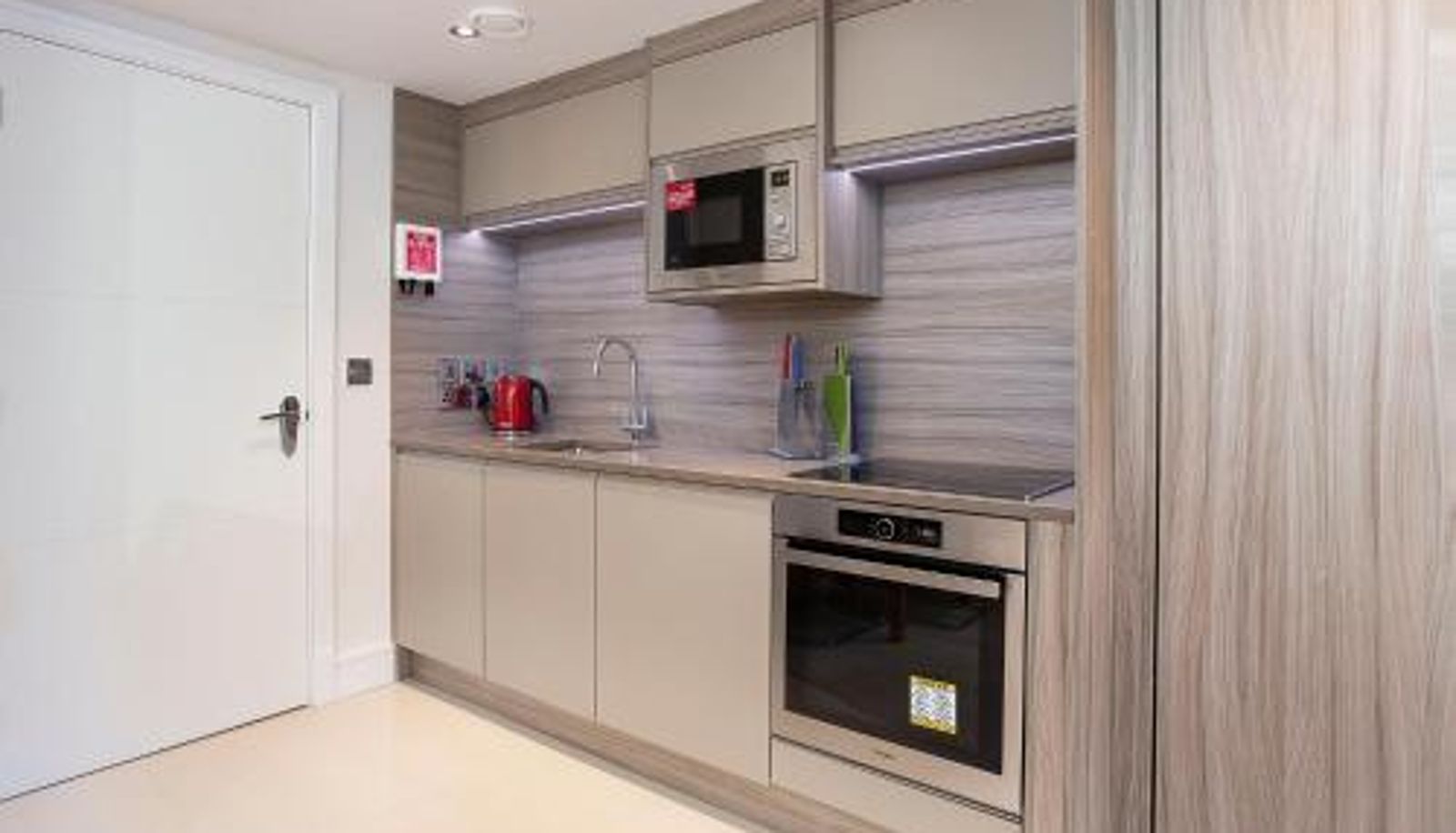 Apartment - Waters Edge at Cocoa Suites