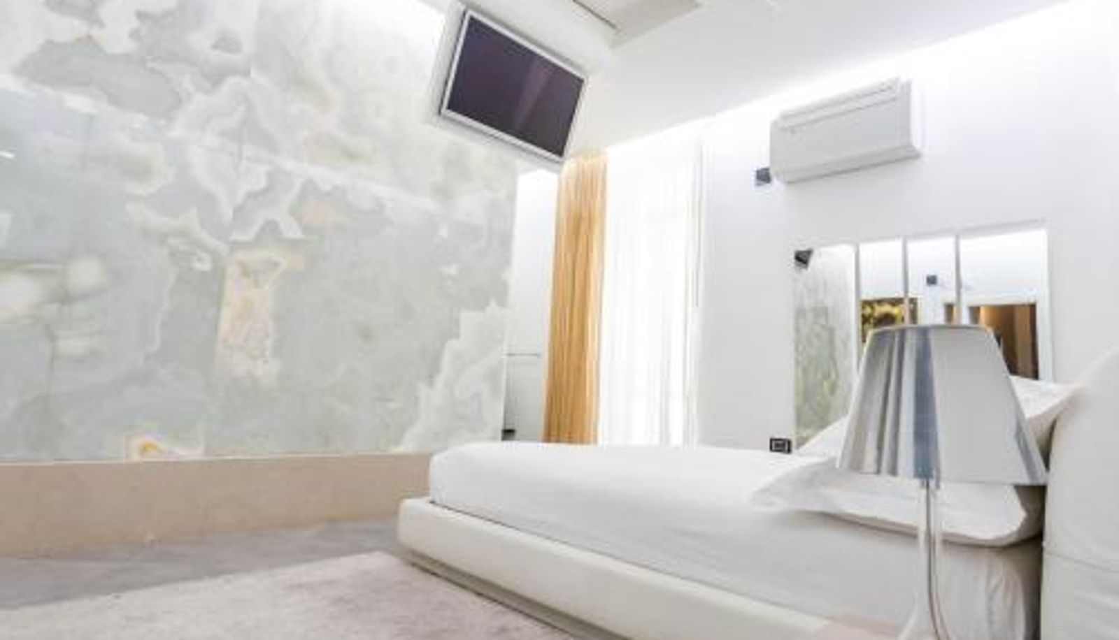 Apartment - Maison Bleu LUXURY SUITE sul Porto di Trani
