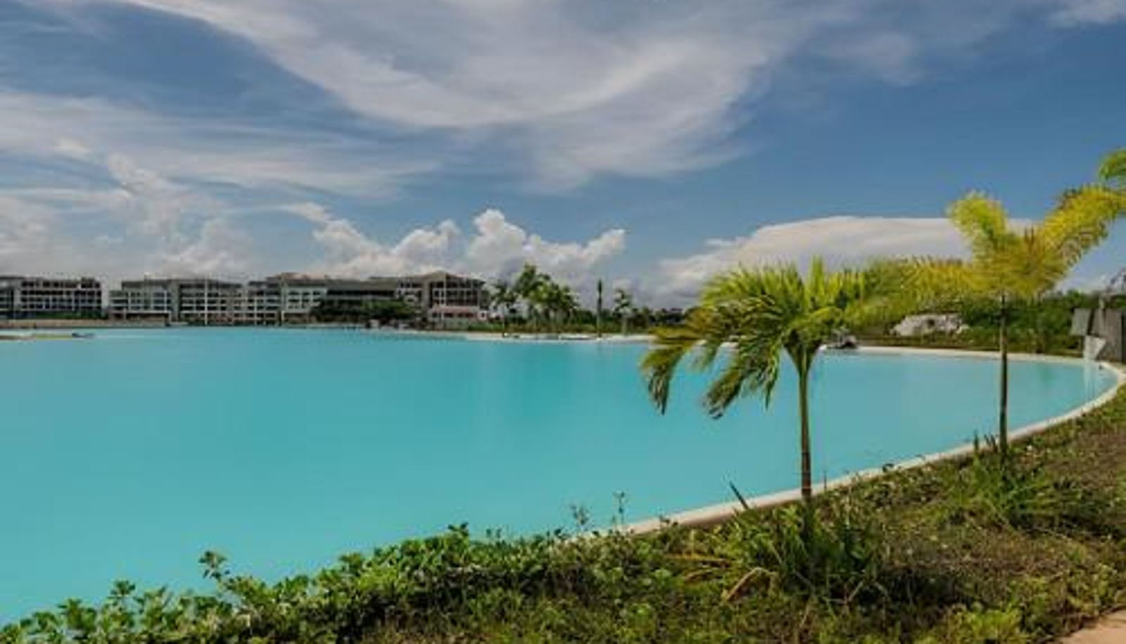 Apartment - Luxurious Brand New/ Oasis Laguna Cristalina 2BR