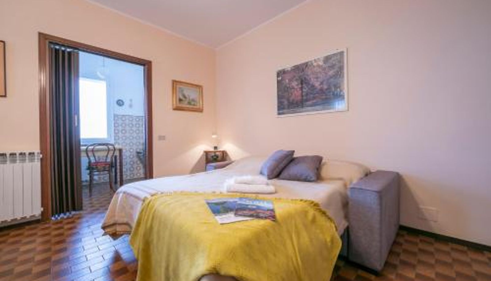 Zimmer - Nicoletta's Lake View with Balcony in Stresa - Happy Rentals