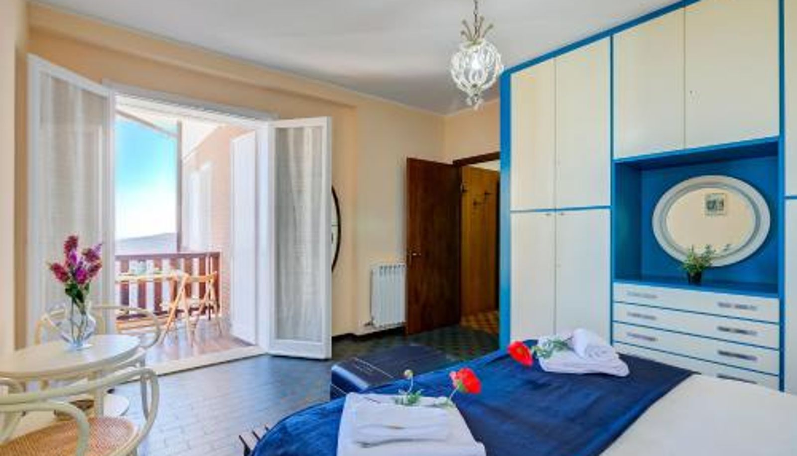 Apartment - Nicoletta's Lake View with Balcony in Stresa - Happy Rentals