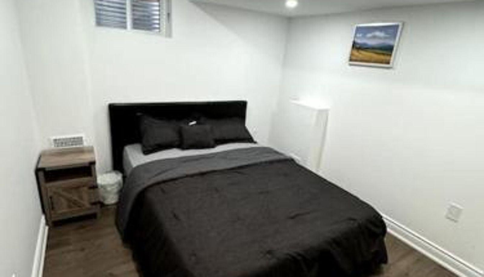 Appartement - Luxury Home Basement in heart of Oakville