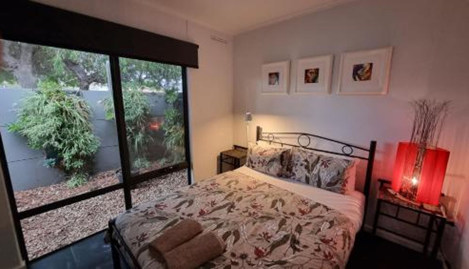 Standardzimmer - The Good Life - Two Bedroom Garden Apartment