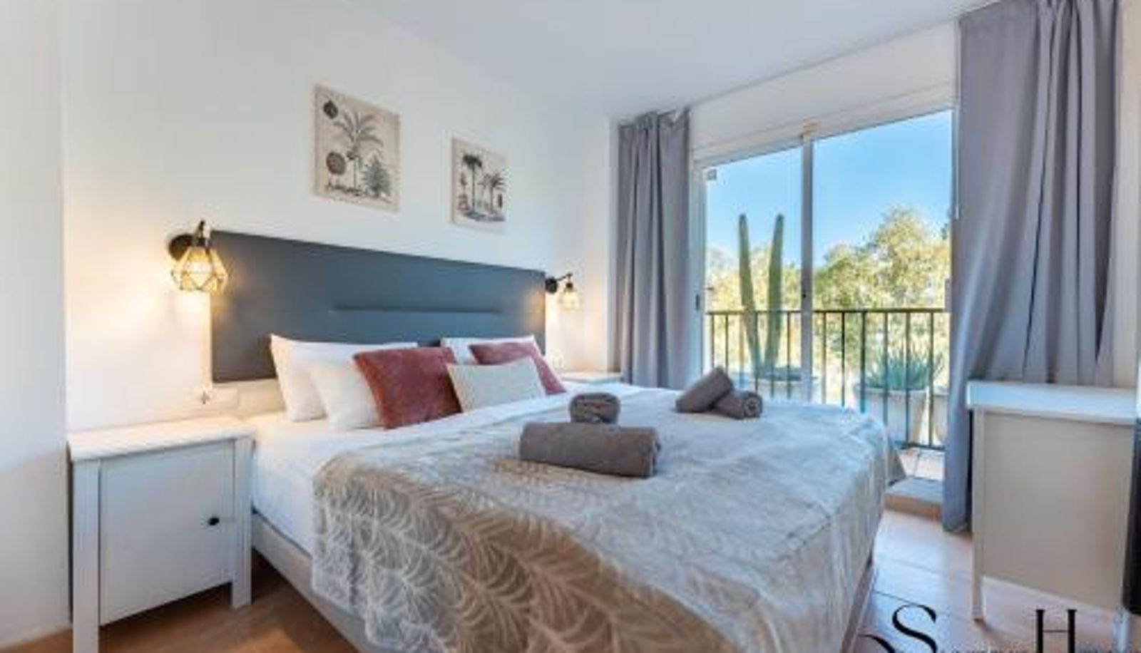 Apartment - Cozy 2BR for 6  Pool & Rooftop Mountain Views