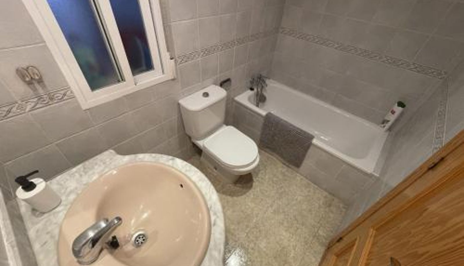 Standaardkamer - Sunny 3 bed apartment only 7 minute walk from beac