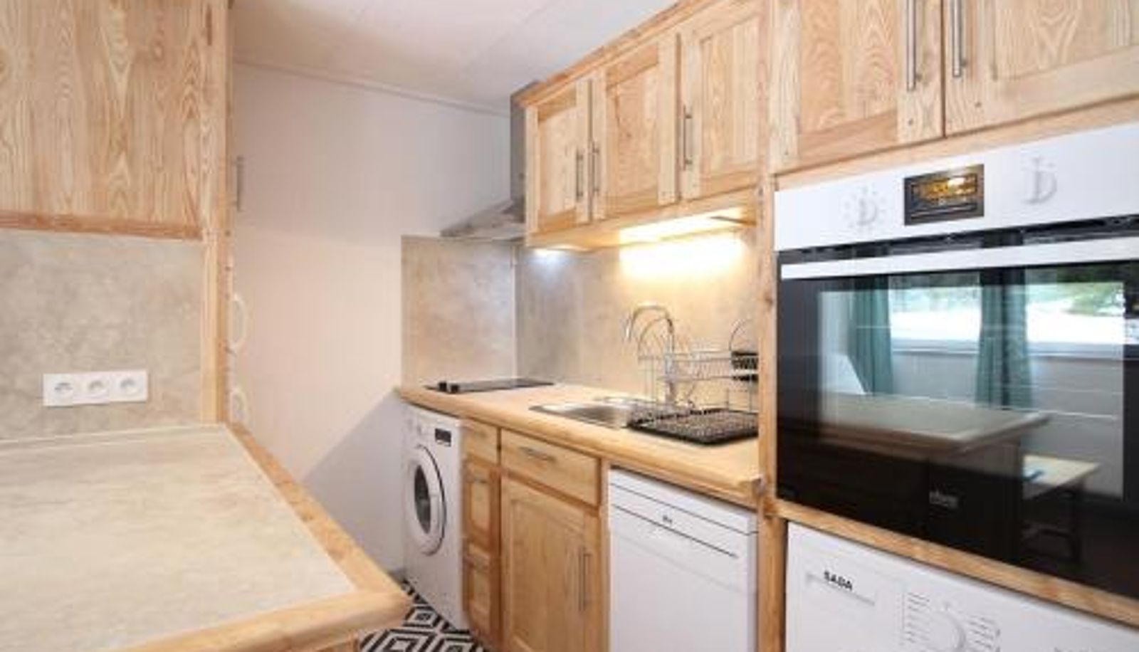 Standaardkamer - ascenseur - FR-1-415-150  parking  6 pers  au pied des pistes Charmant F2 bis au Mont-Dore avec balcon