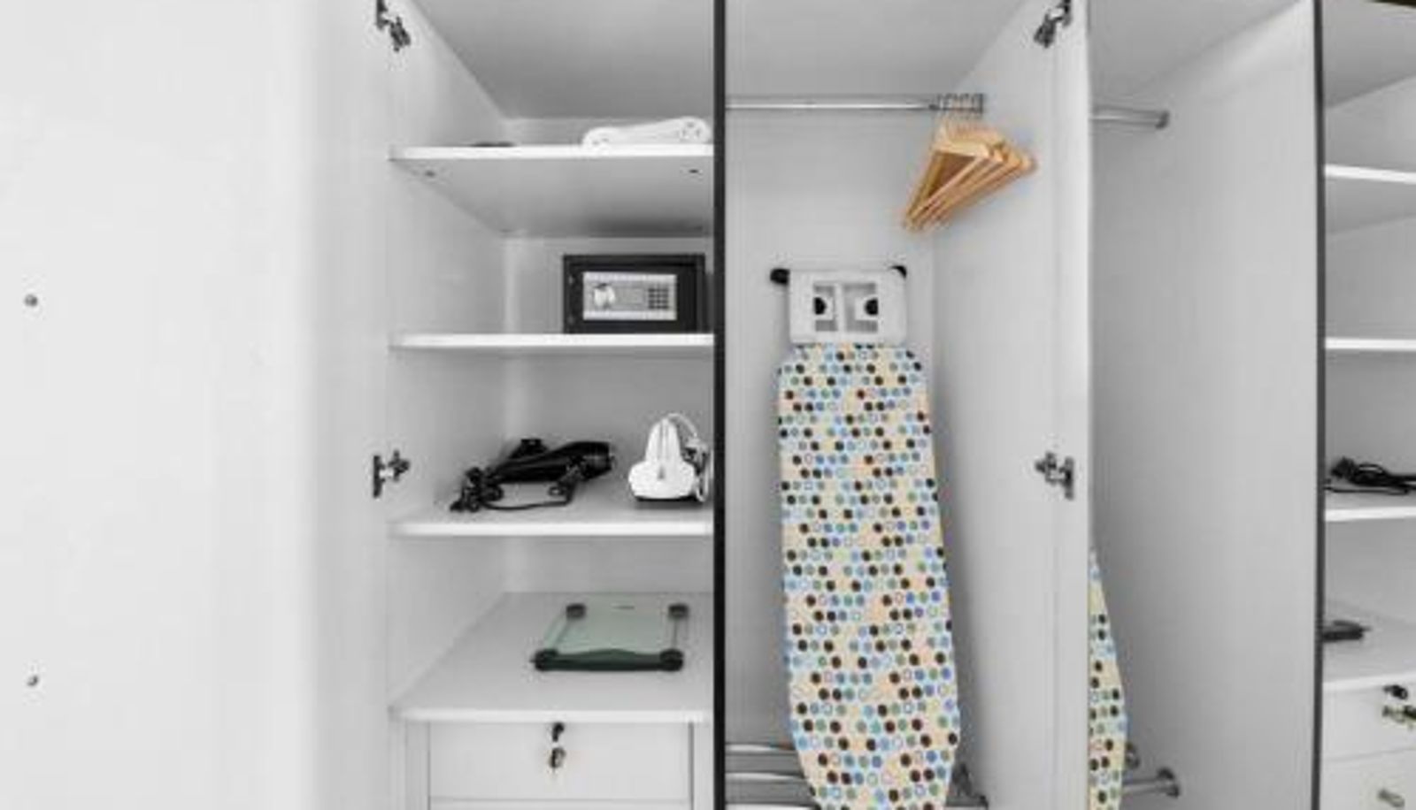 Standardzimmer - StoneTree - Modern Furnished Studio