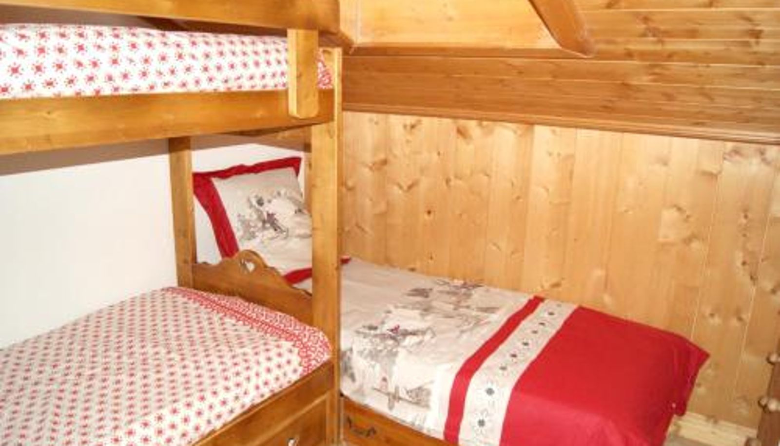 Camera - Appartement accueillant à Pralognan-la-Vanoise avec balcon et vue