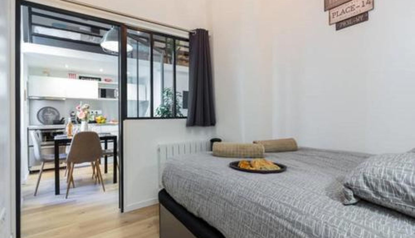 Standardzimmer - Vieux-Nice  CLIMATISATION ANGLE DROIT- LOFT CHARMANT ET ATYPIQUE
