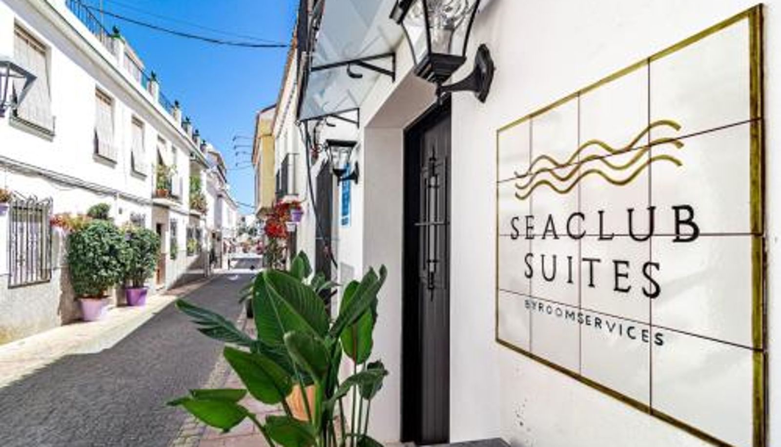 Apartment - A7- Seaclub suites by Roomservices