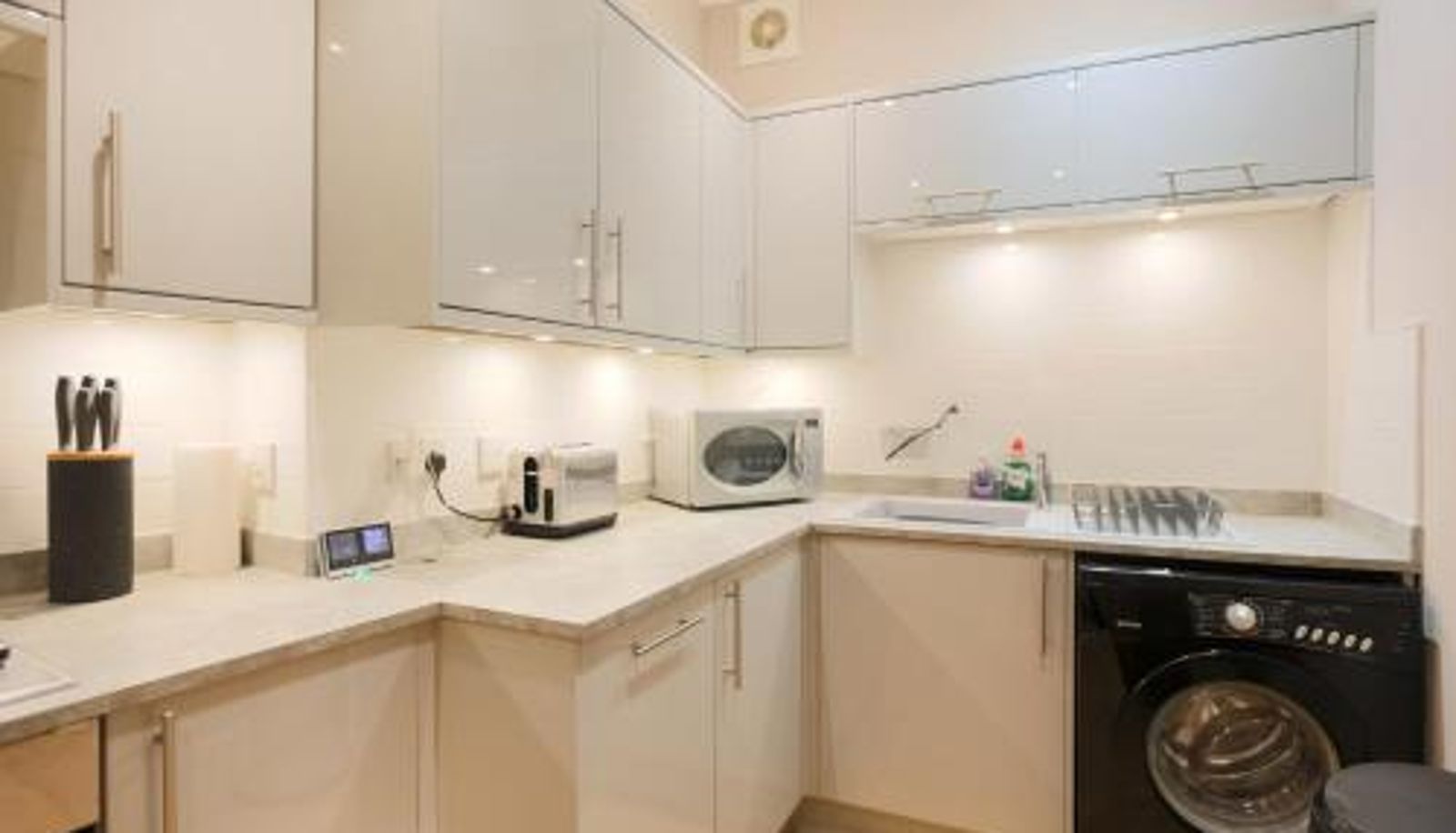 Kitchen - The Marchmont Residence