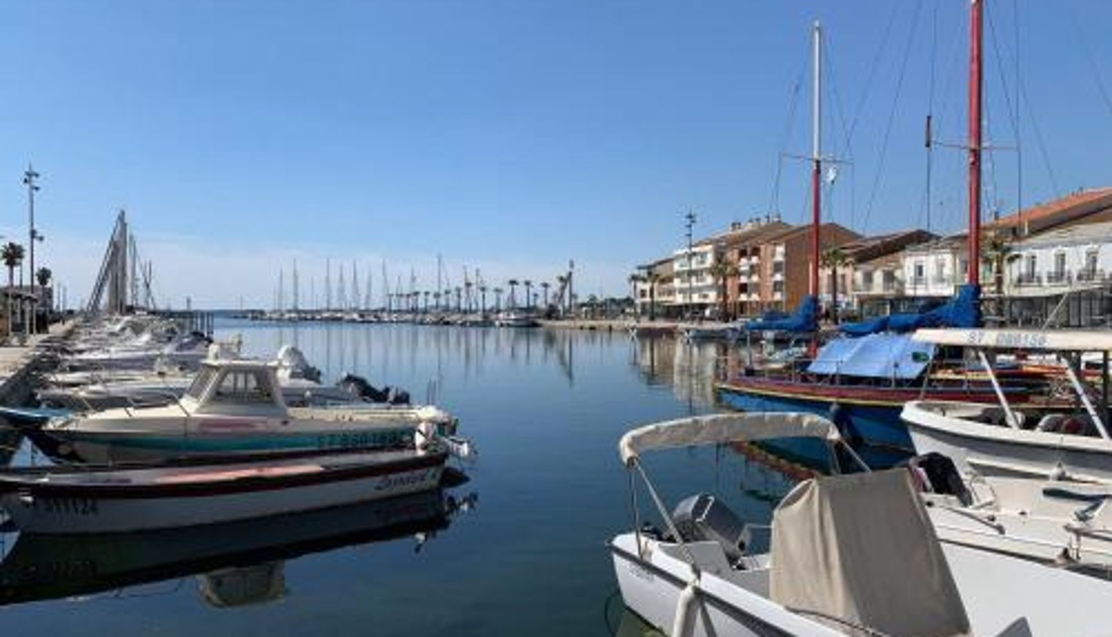 Chambre Standard - Studio confortable au cœur du port avec parking gratuit - FR-1-604-26