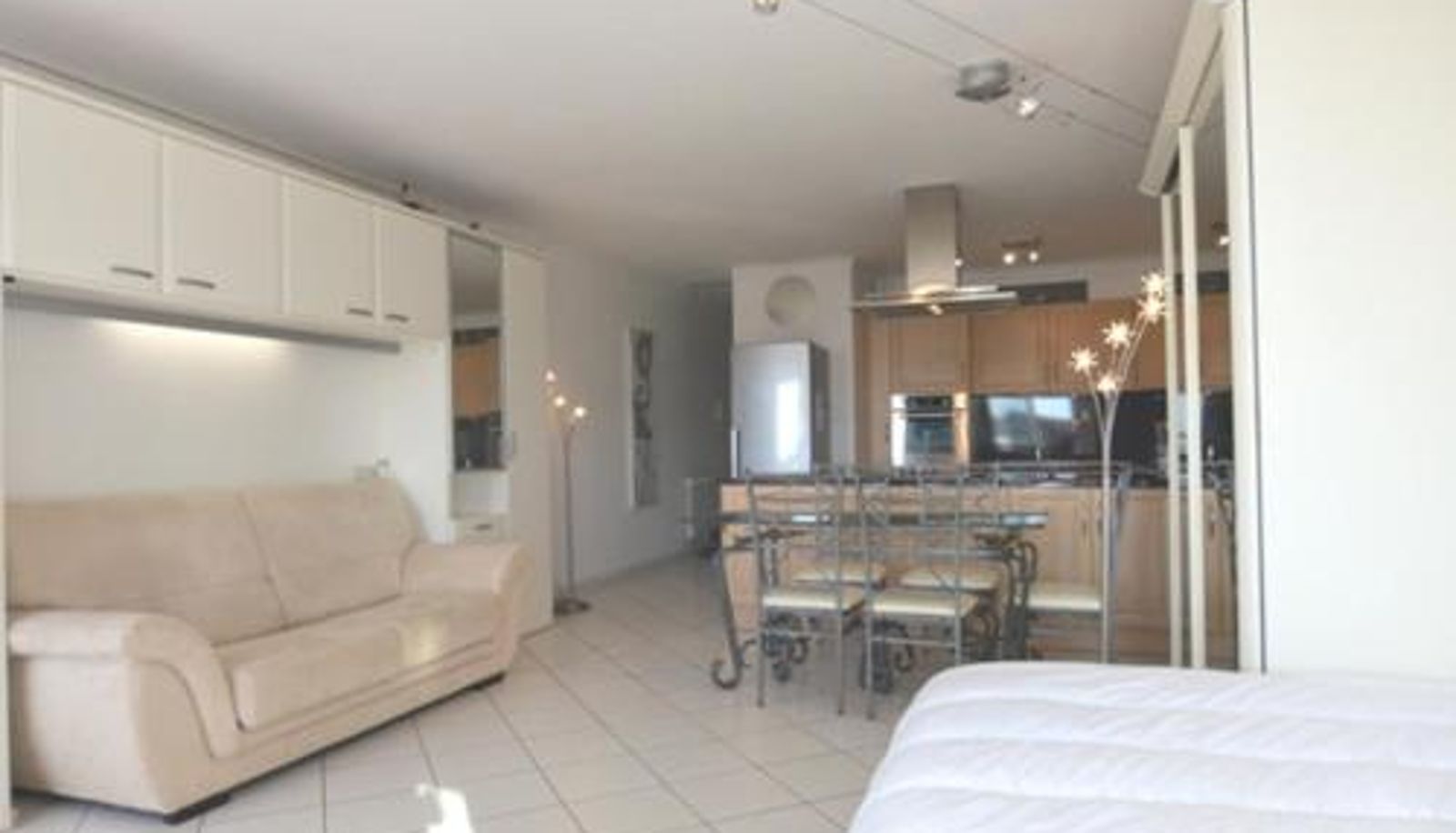 Chambre Standard - Studio confortable au cœur du port avec parking gratuit - FR-1-604-26