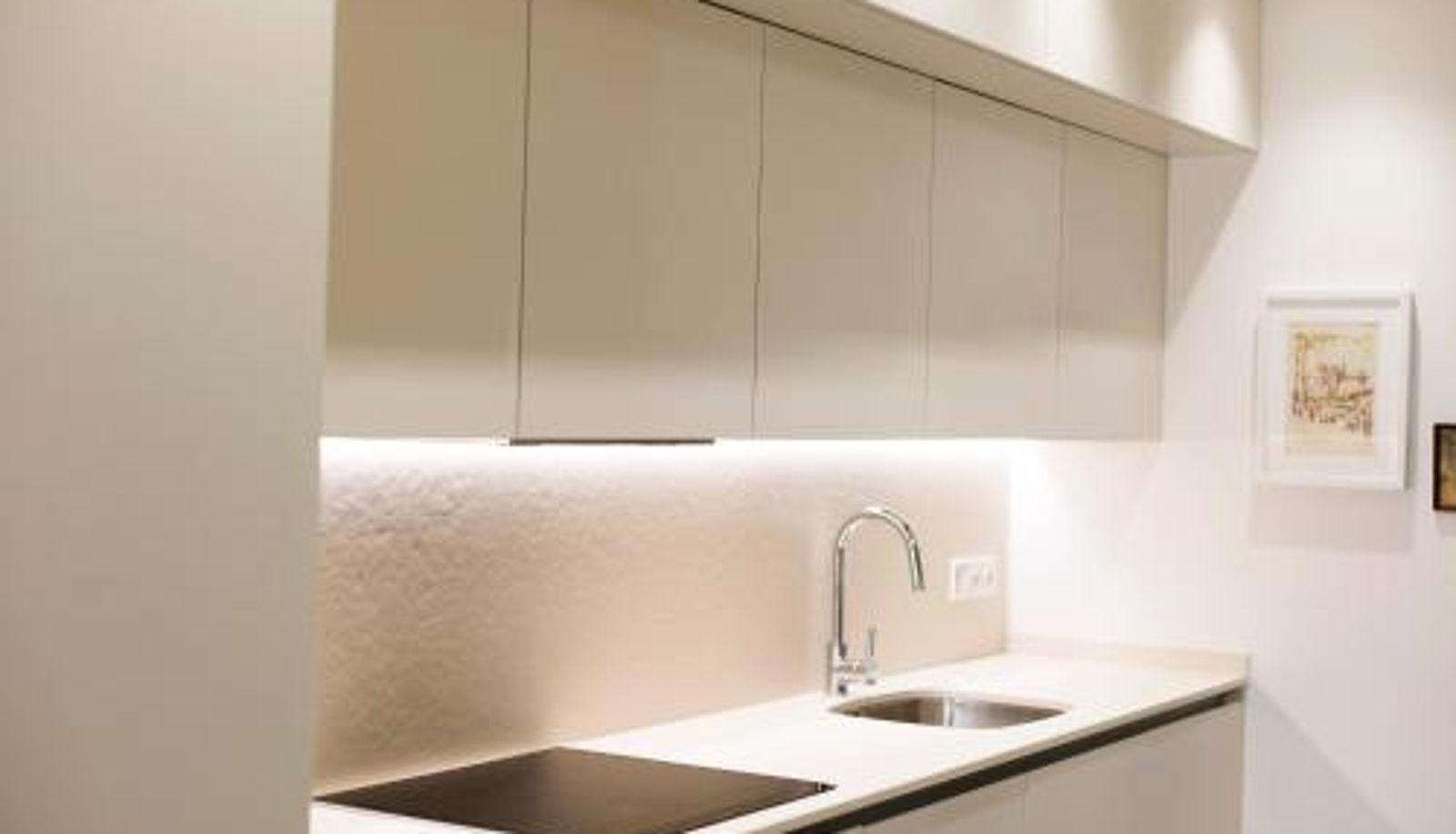 Info - Hontza by Smiling Rentals