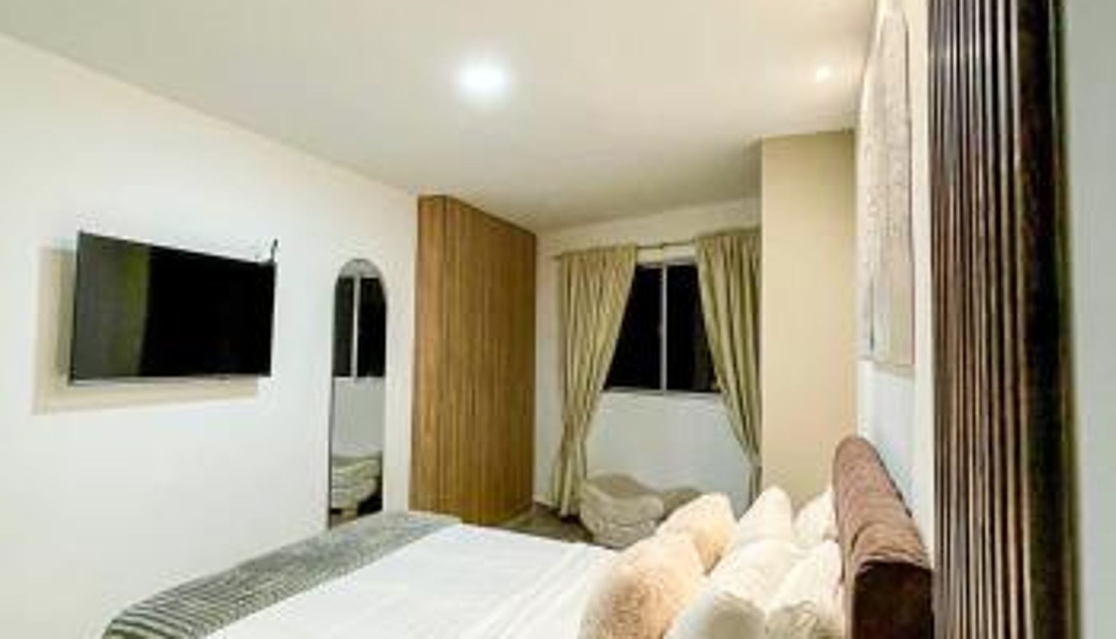 Apartment - 601S Penthouse moderno con Parqueo Incluido