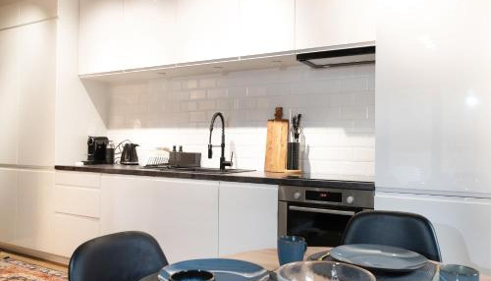 Apartamento - Modern Beige and Grey 3city Apartment in Gdynia by Noclegi Renters