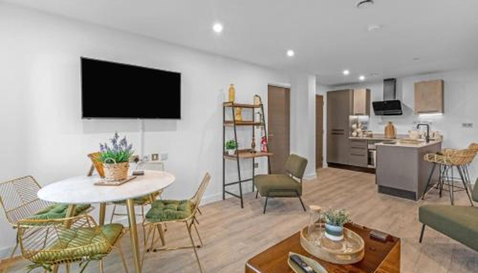 Apartment - Apartment 21 two bedroom- with secure parking and free onsite gym