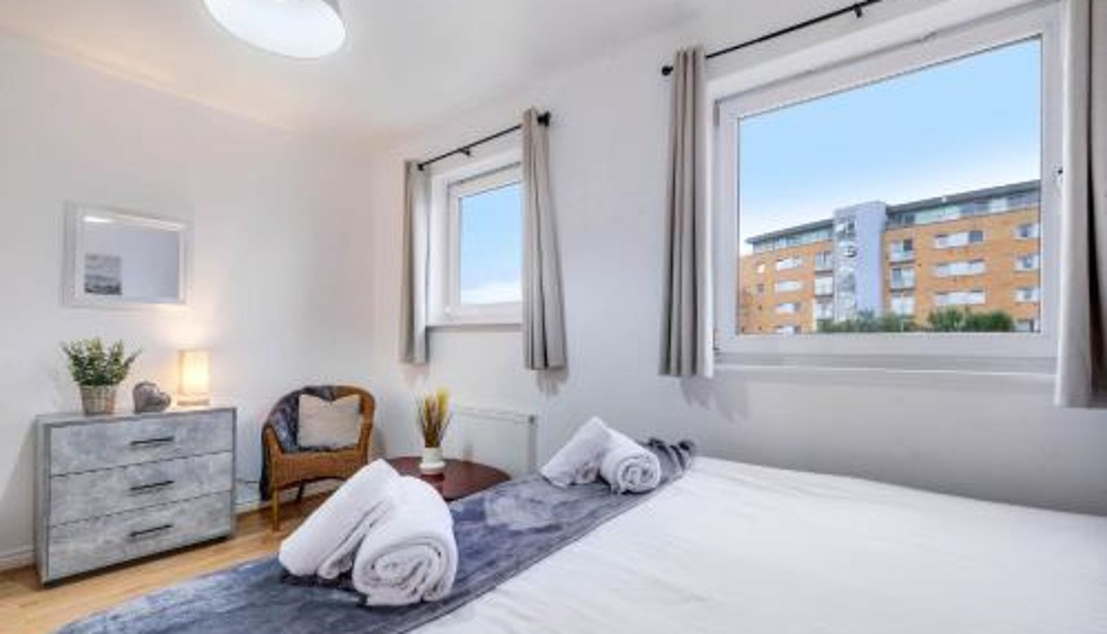 Pokój - Delightful 4 bedroom House Thamesmead West From 360stays