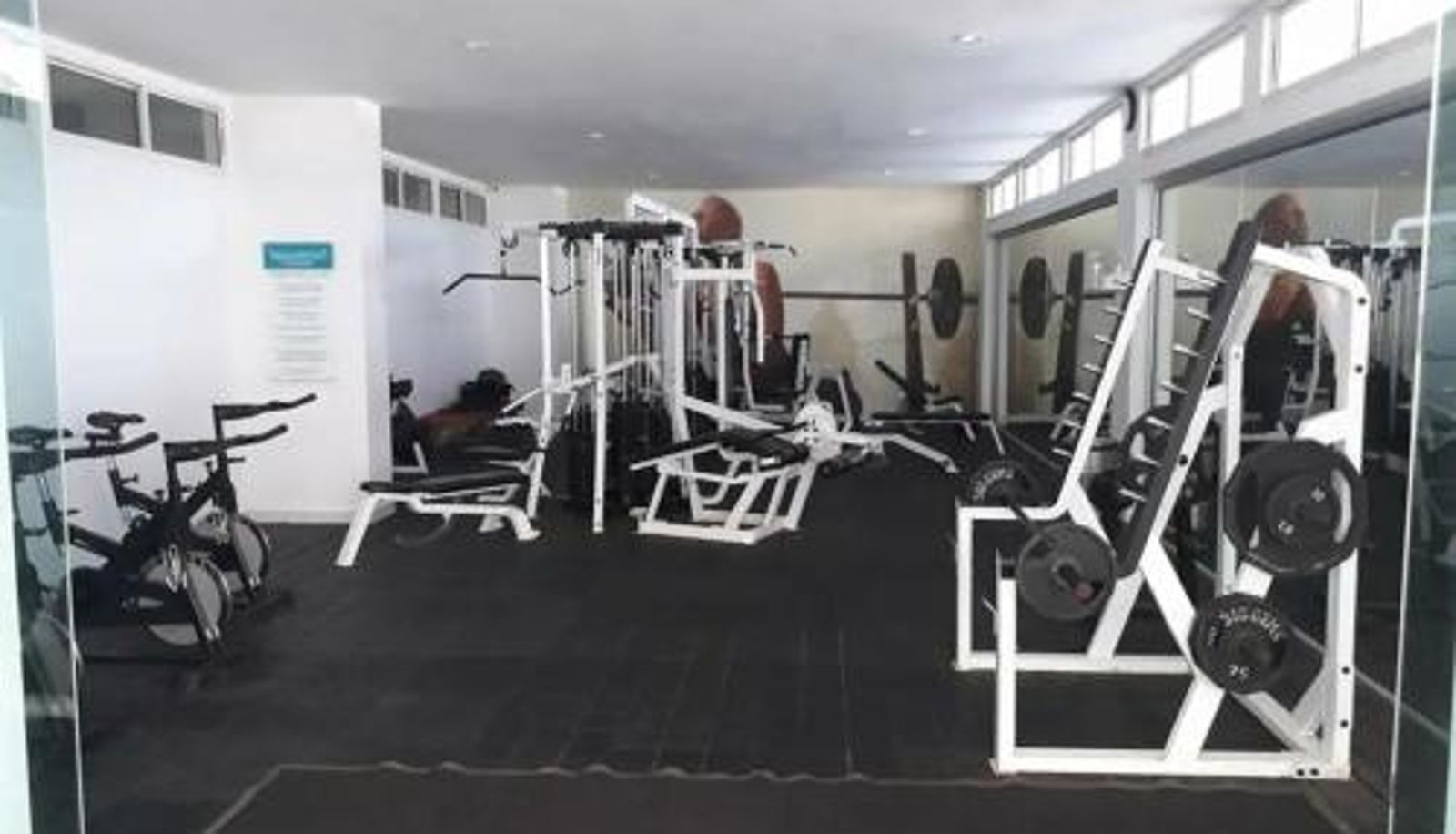 Wellness- und Fitnessbereich - Vista directa al mar con amplia terraza y 3 habitaciones
