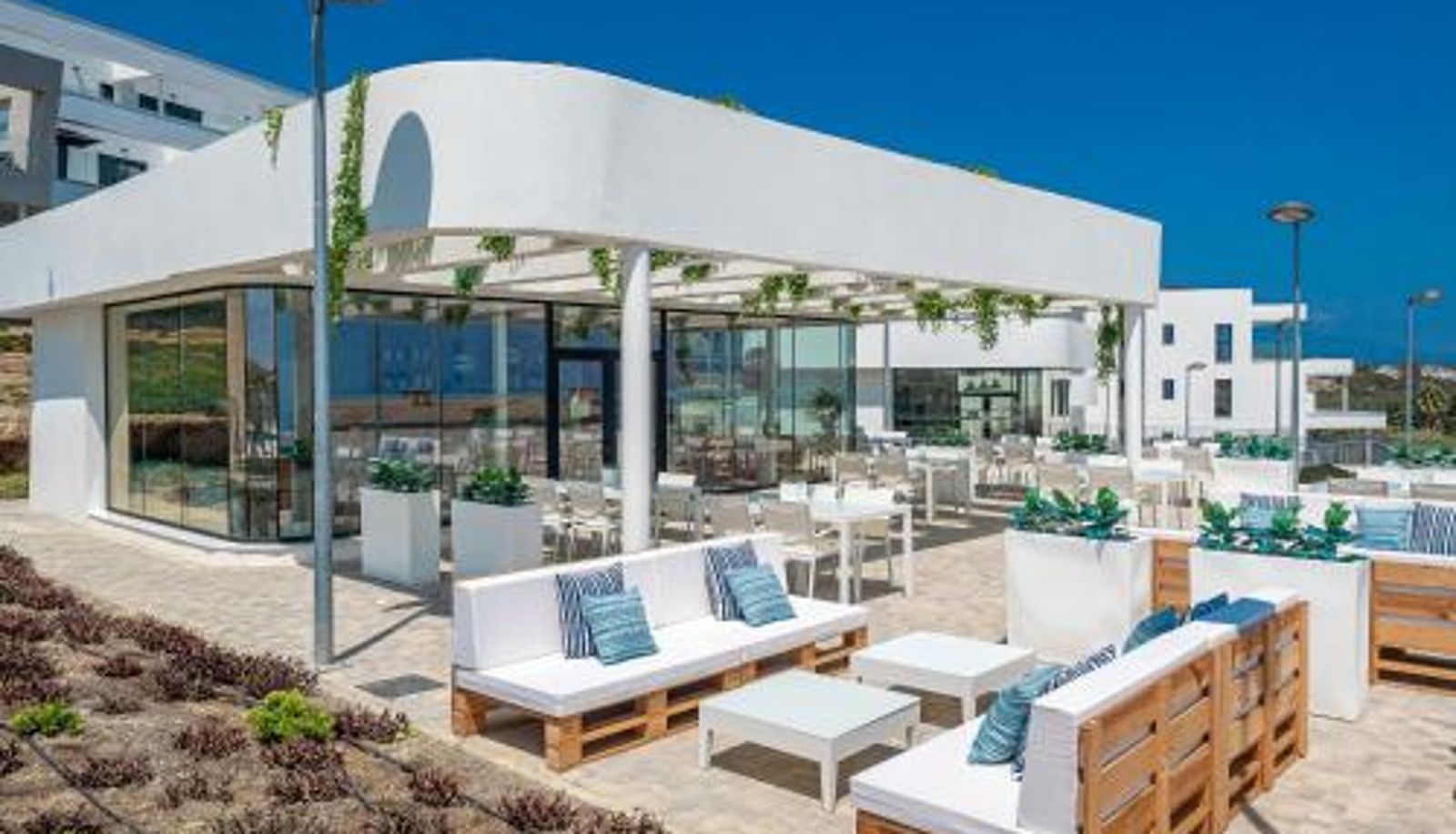 Apartment - Luxury new modern penthouse with golf and sea Views - Via Celere 2390