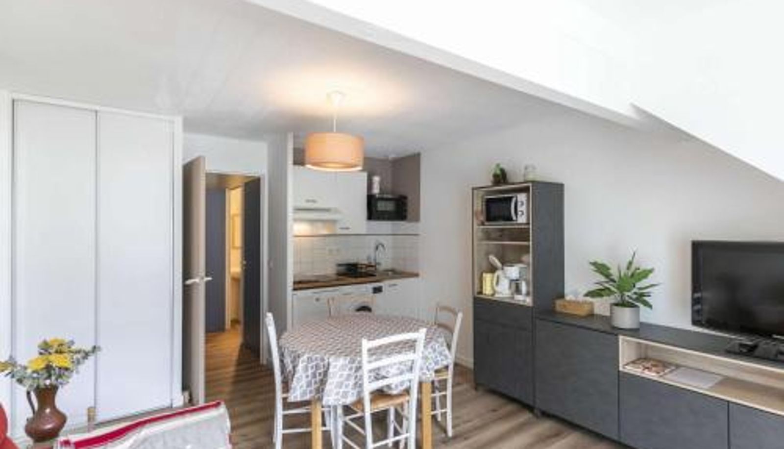 Standaardkamer - tout équipé - FR-1-402-117  terrasse  6 pers T3 calme