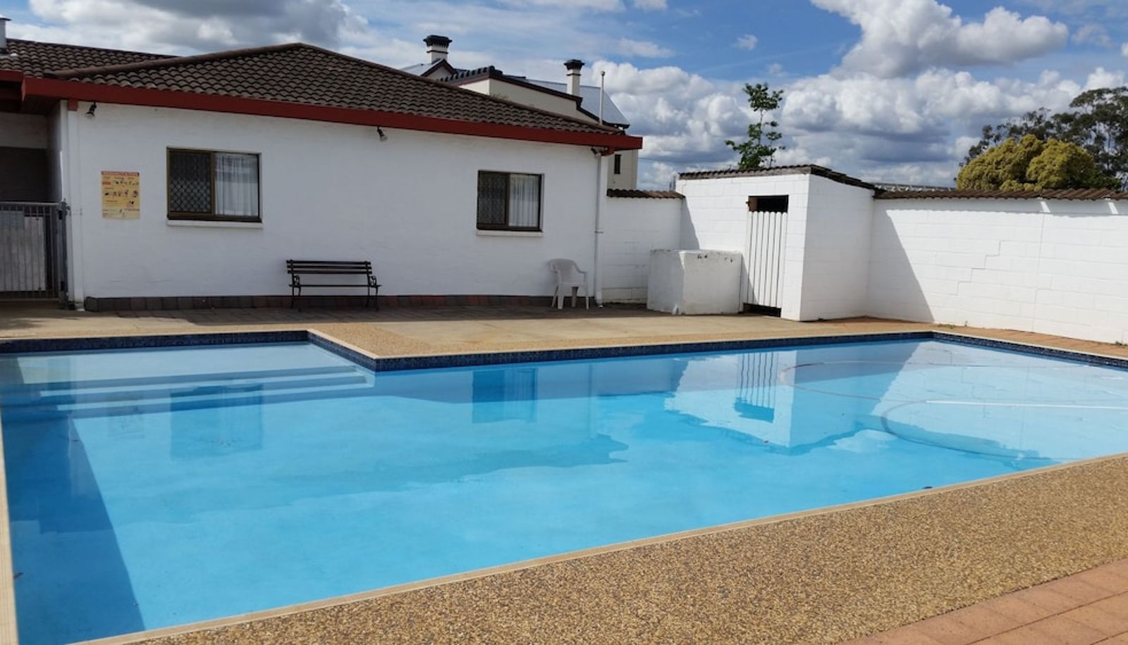 Pool - Espana Motel