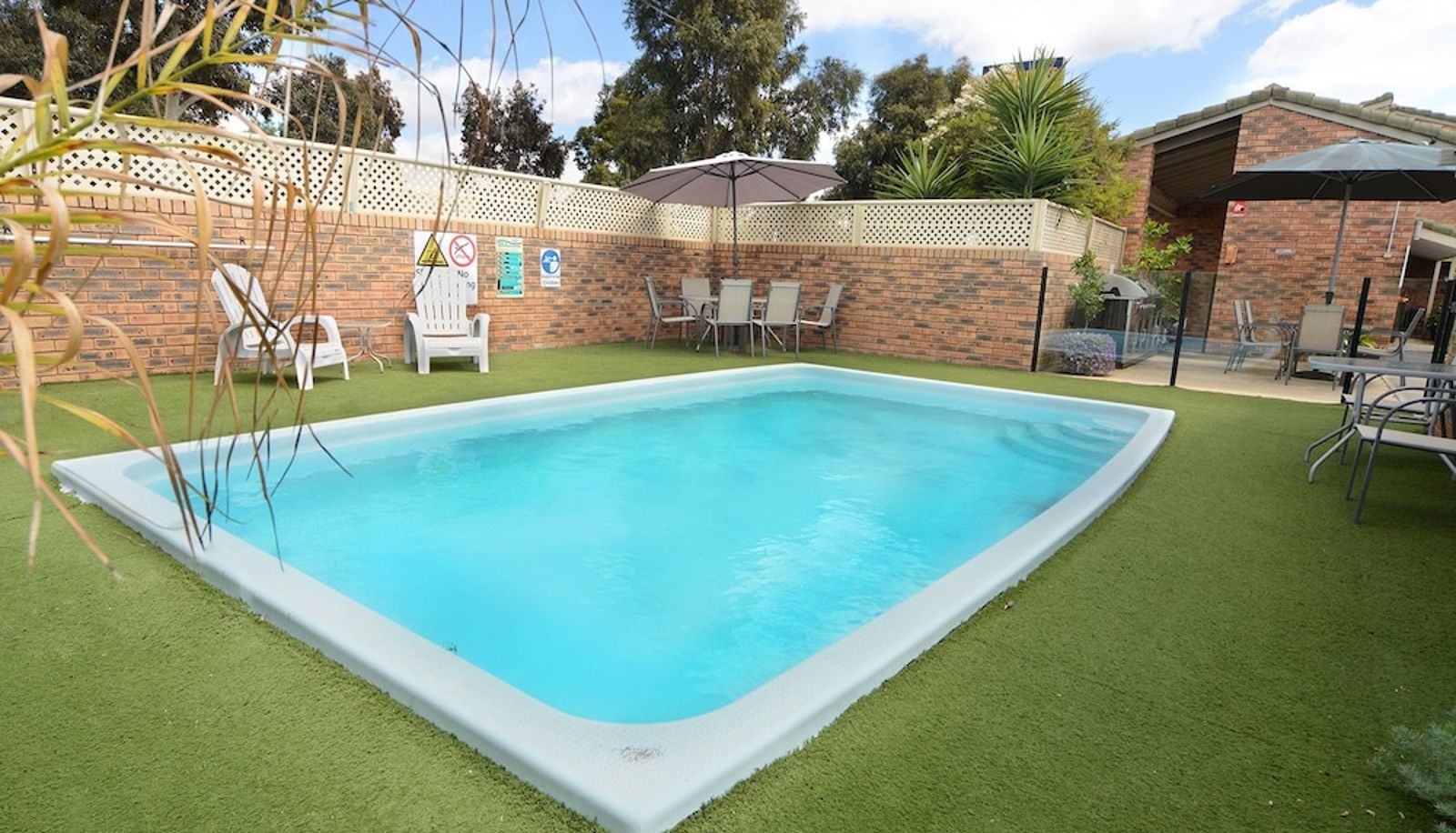 Basen - Sandhurst Motor Inn Bendigo