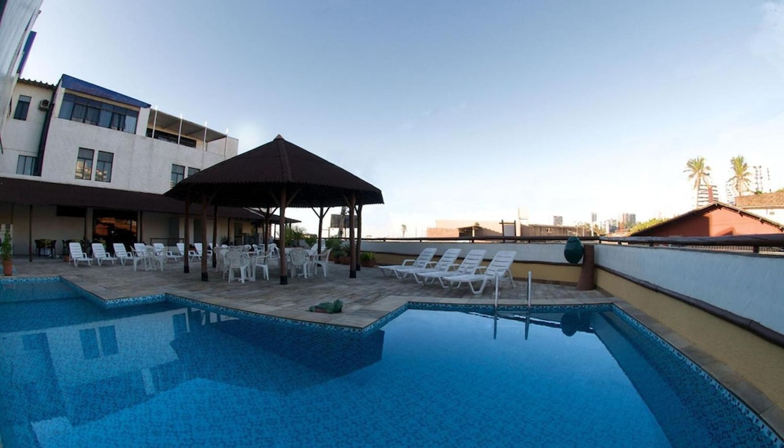 Pool - Rede Andrade Plaza Salvador