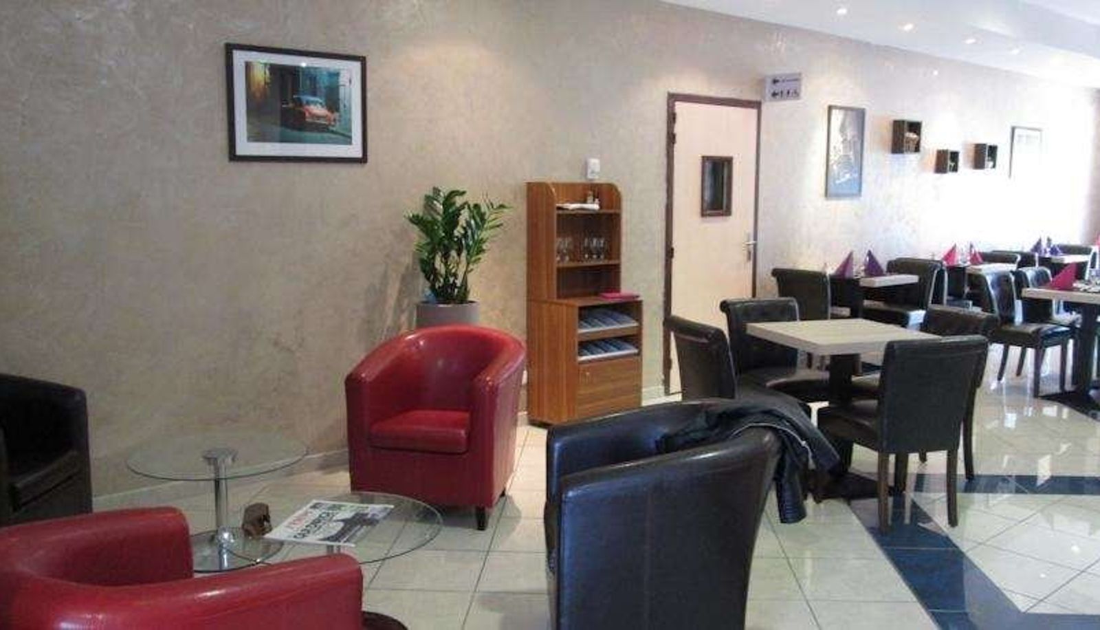Sala - HOTEL ARIANE ISTRES