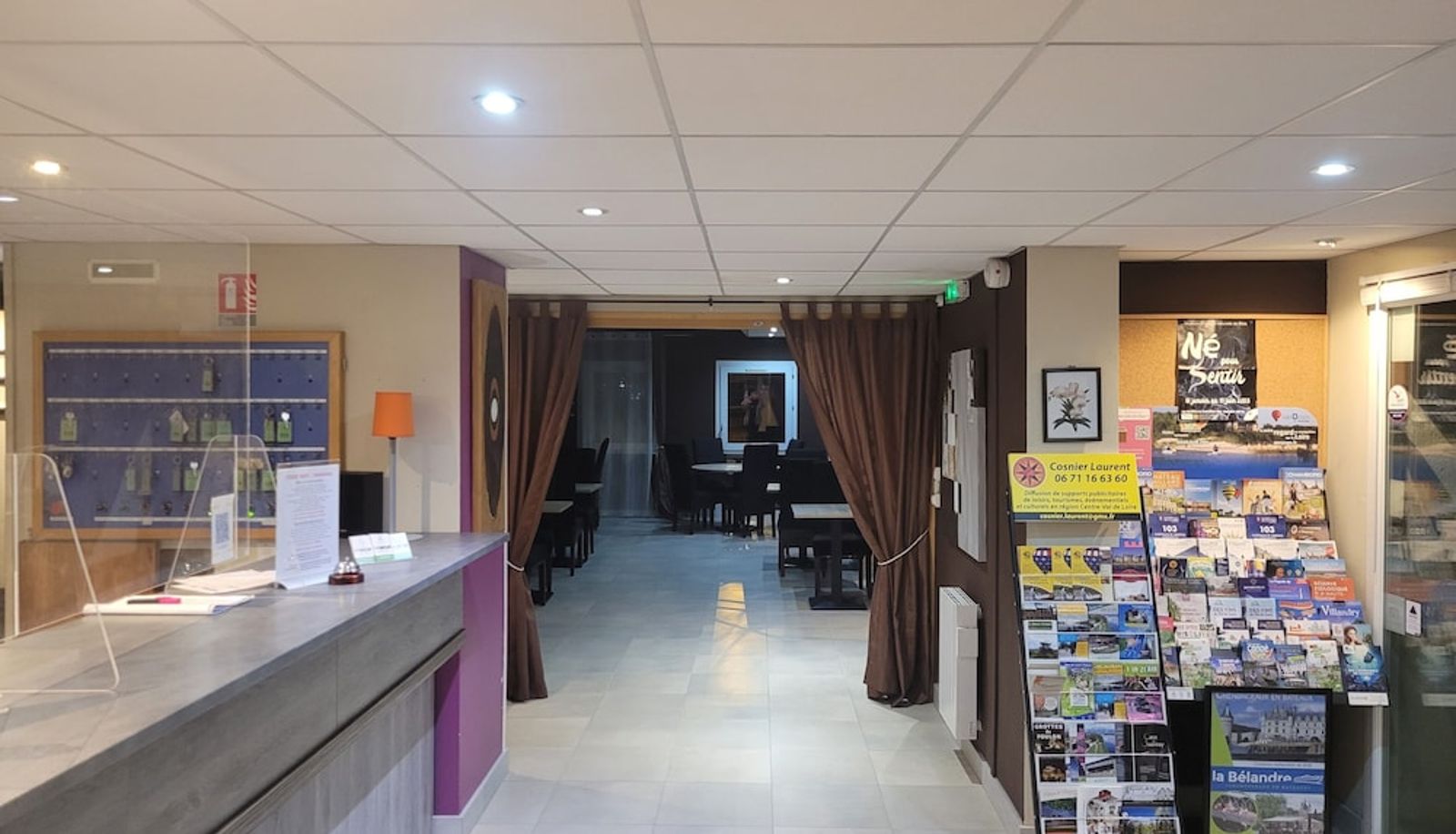 Reception - Hôtel le Cosy Blois Villebarou