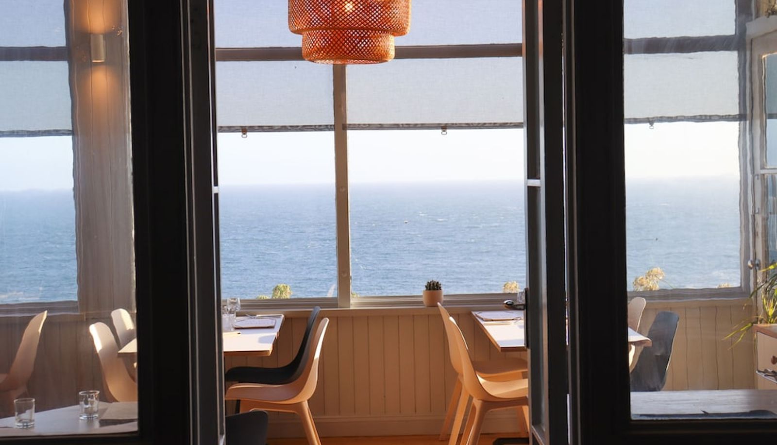 Restaurant - Housel Bay Hotel
