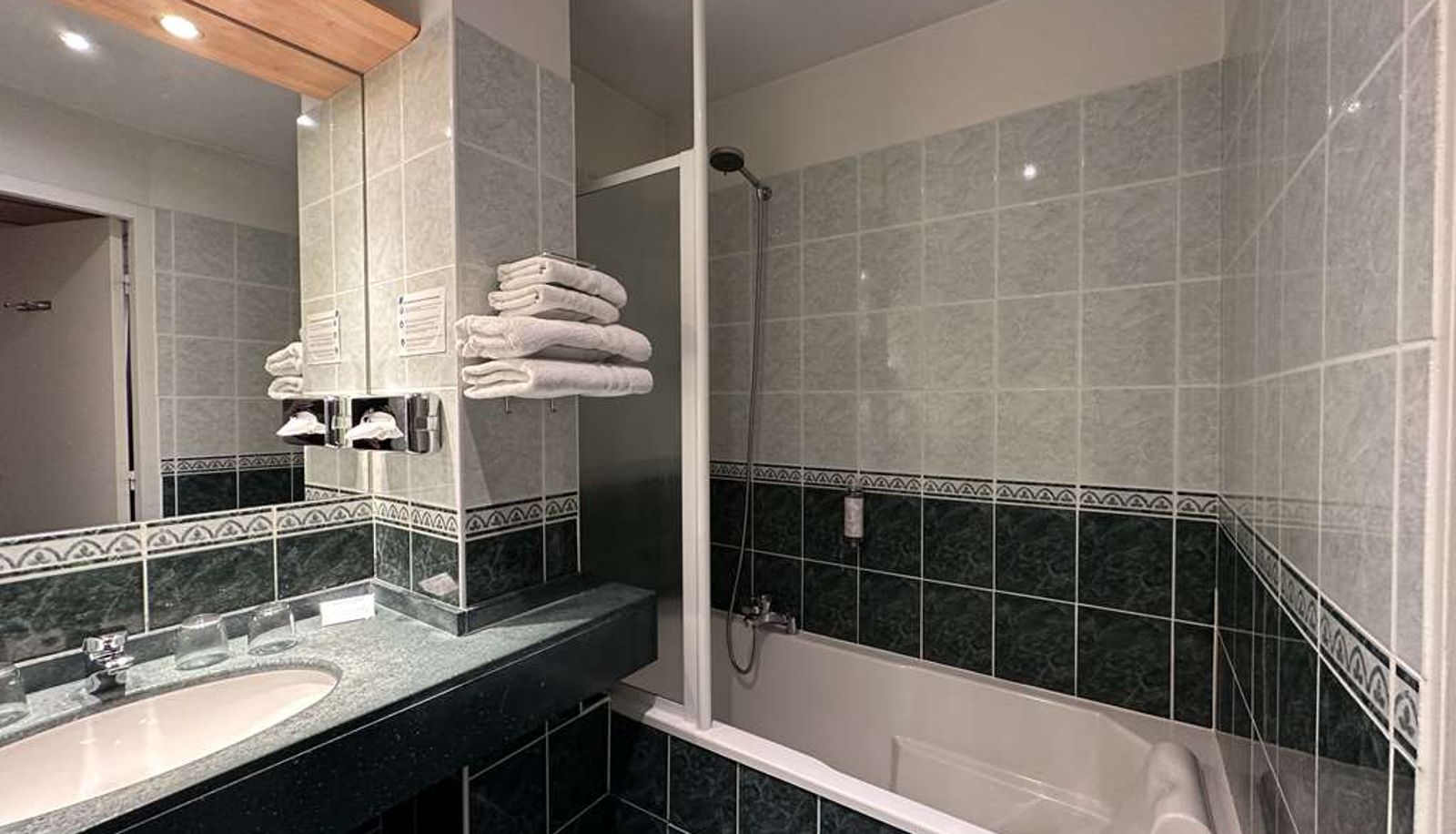 Habitación - Best Western Hotel Le Pont D'Or