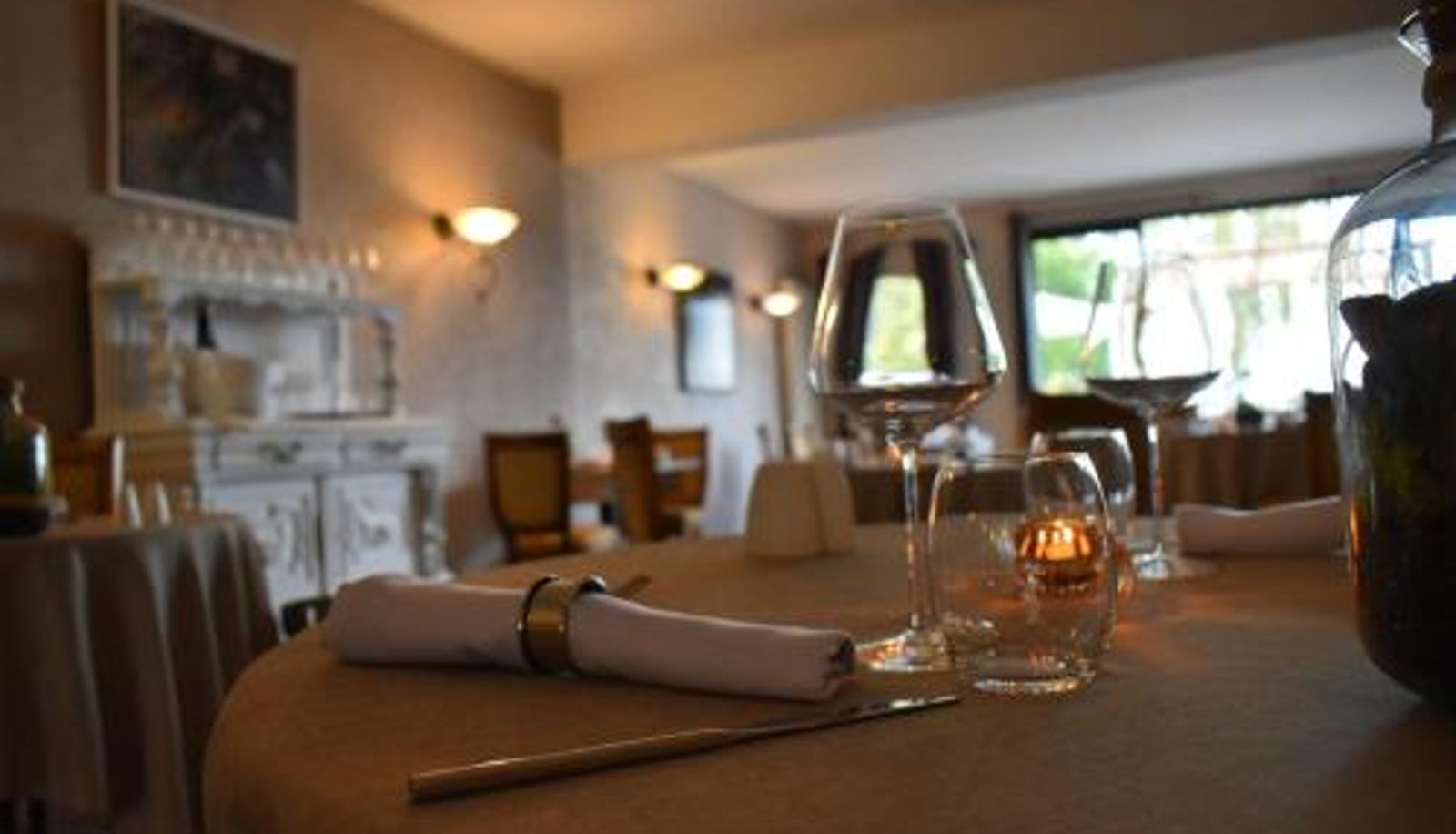 Sala de desayunos dentro del restaurante - Le Cheval Blanc - Lac du Der - Logis Hotel