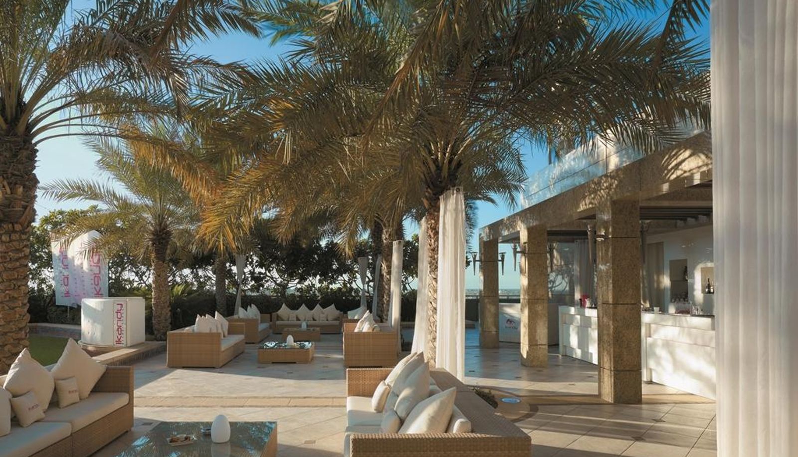 Bar - Shangri La Hotel Dubai