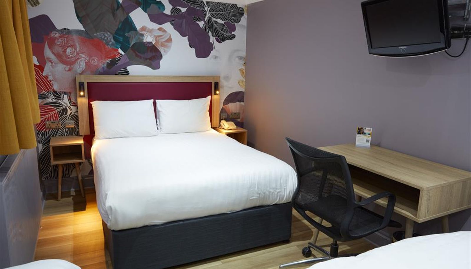 Room - Comfort Inn Victoria