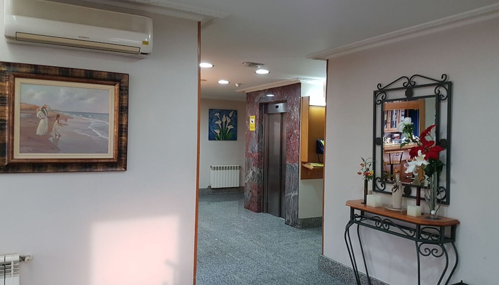 Lobby - Camargo