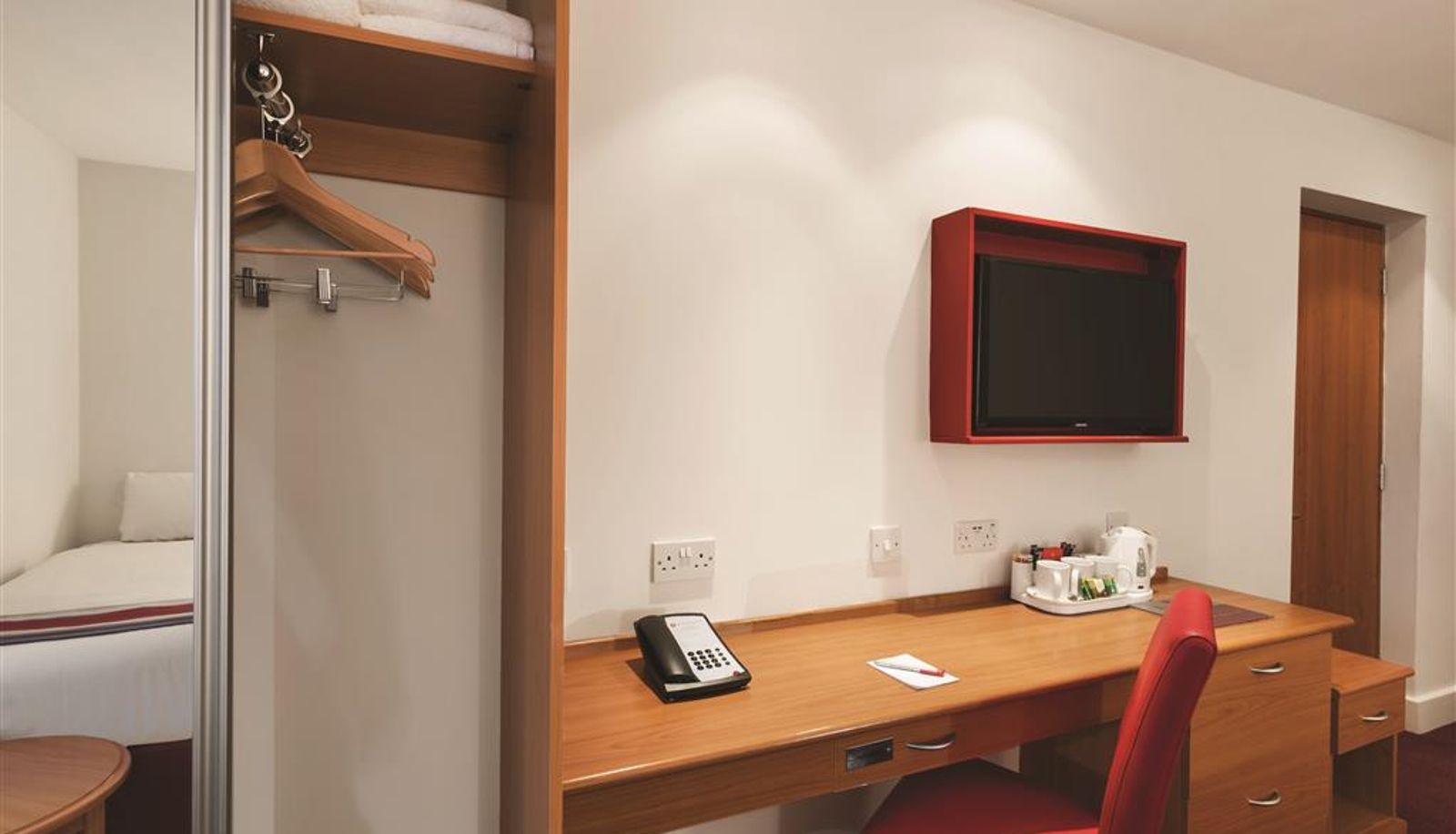 Kamer - Ramada by Wyndham Cambridge