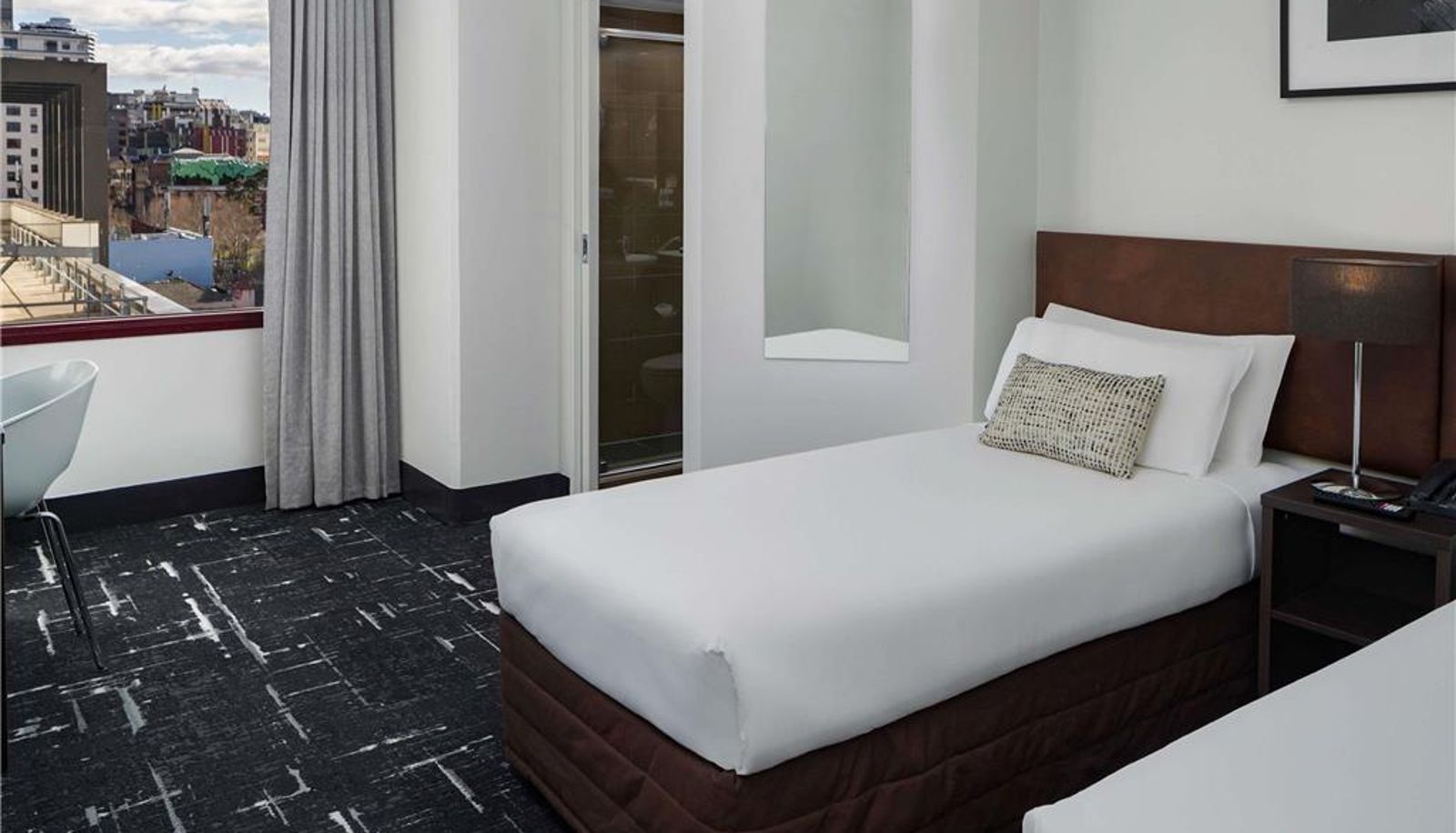 Camera - Mercure Welcome Melbourne